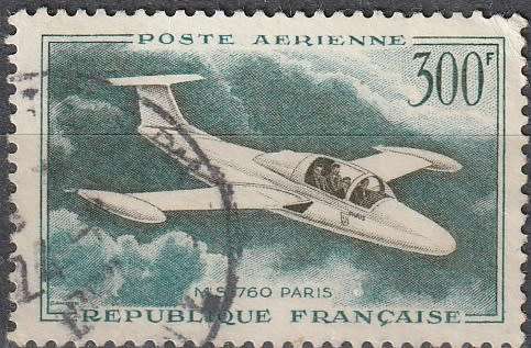 FRANCE 1957 Airmail ULH CV R99 SG 1318