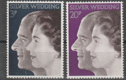 GB 1972 The 25th Anniversary of the Silver Wedding of Queen Elizabeth and PrinUMM SG 916/7 CV R17.25