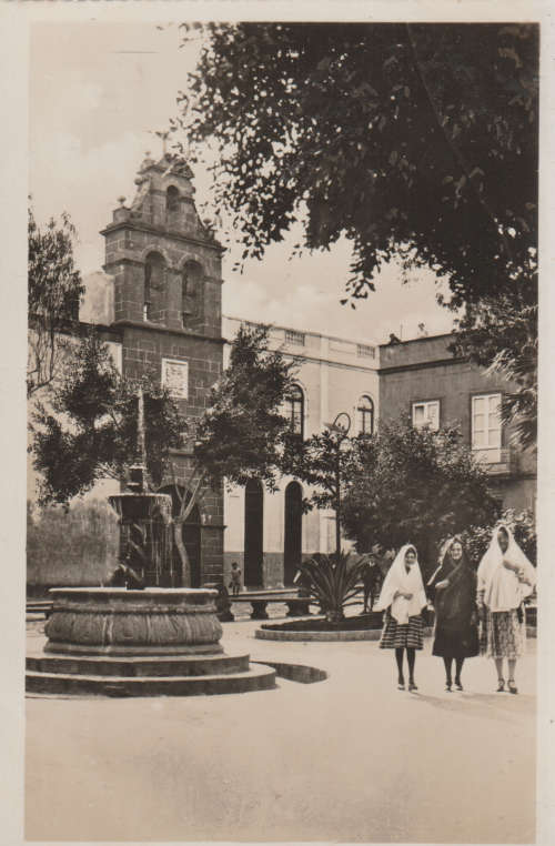 MINT POST CARD