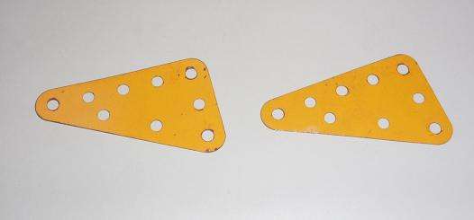 MECCANO TRIANGULR PLATES X2