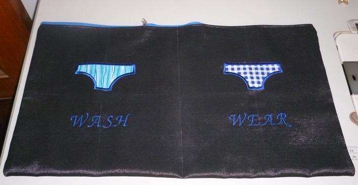 PANTY TRAVEL BAG. WASH AND WEAR.