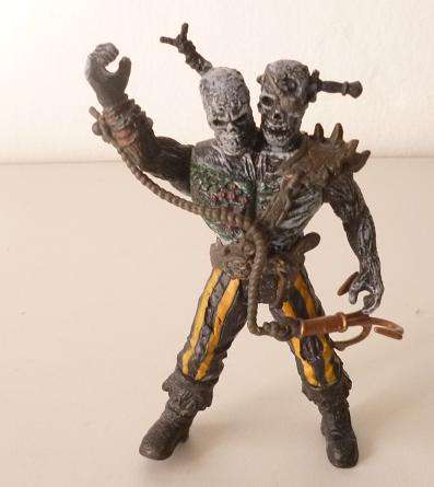 ACTION FIGURINE