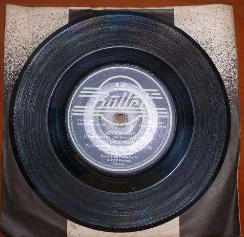 VILLAGE PEOPLE 7 SINGLE ACTION MAN/JUNGLE CITY