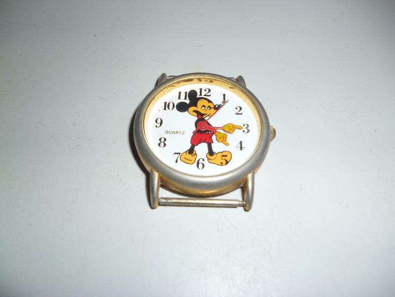 VINTAGE MICKEY MOUSE WATCH NO STRAP NOT TESTED
