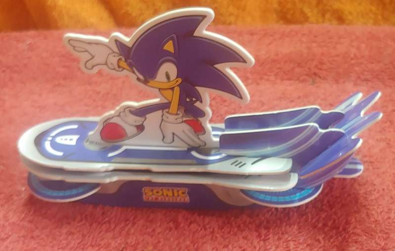 SONIC TOY IN GREAT CONDITION