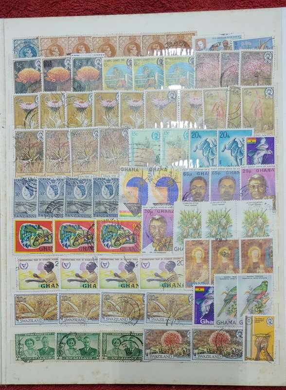 USED A4 STOCKBOOK FULL OF MIXED WORLDS STAMPS 12/24 PAGES