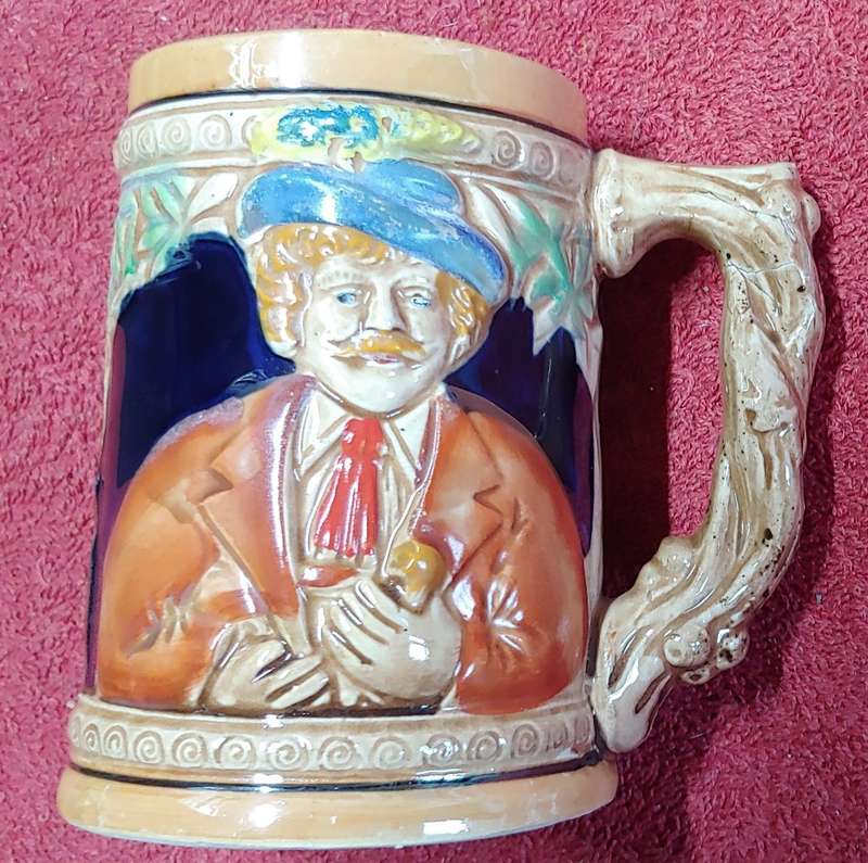 VINTAGE BEER MUG