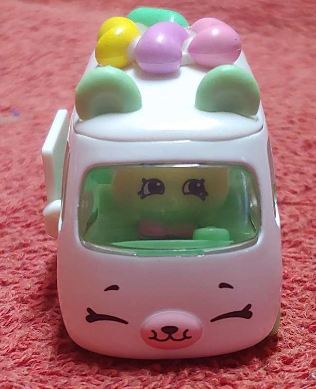 DIE CAST CAR
