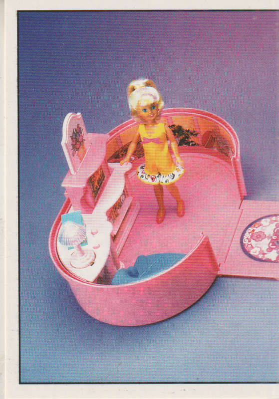 PANINI BARBIE STYLE COLLECTABLE STICKER #15