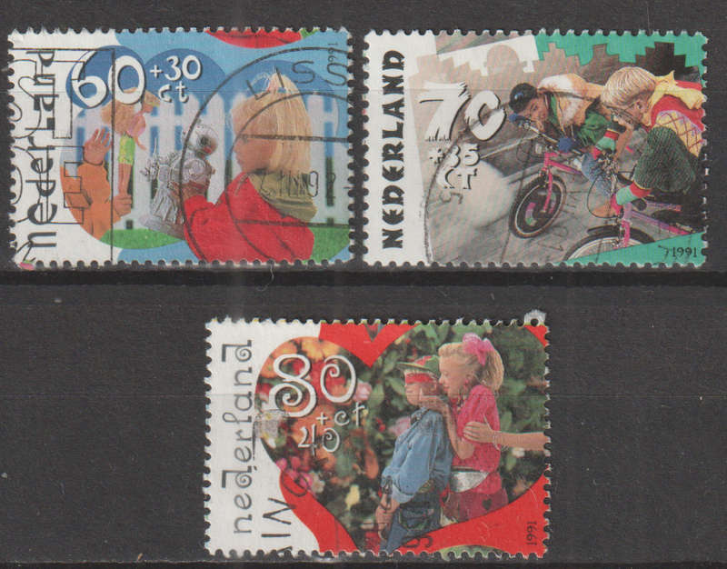 NETHERLANDS 1991 Child Care ULH SG 1626-8