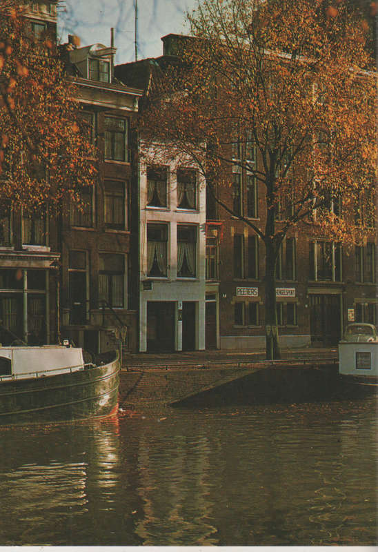 MINT POST CARD