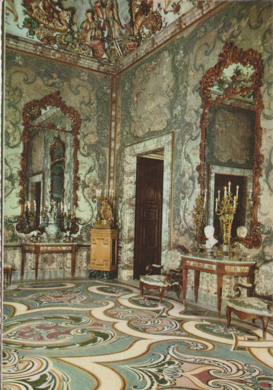 MINT POST CARD