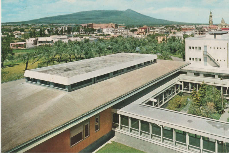 MINT POST CARD