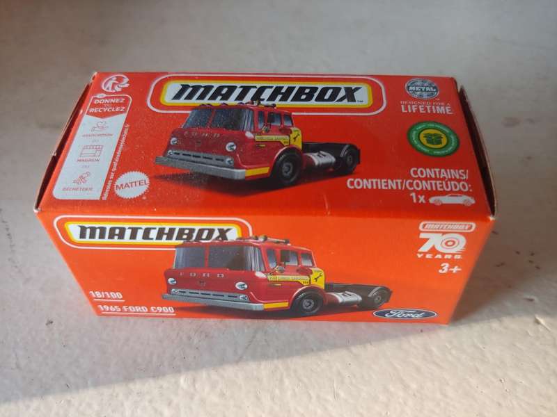 MATCHBOX 1965 FORD C900 MINT IN SEALED BOX 18/100