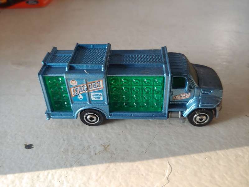 MATCHBOX AQUA KING 2010