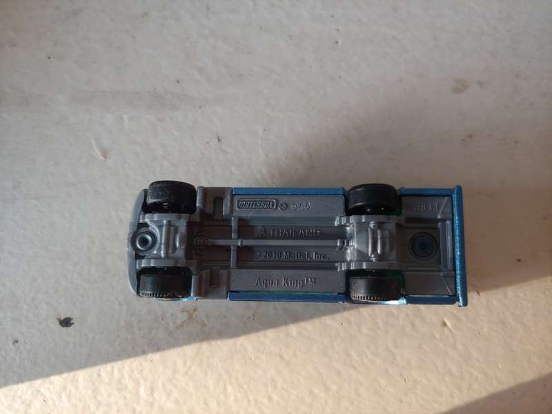 MATCHBOX AQUA KING 2010