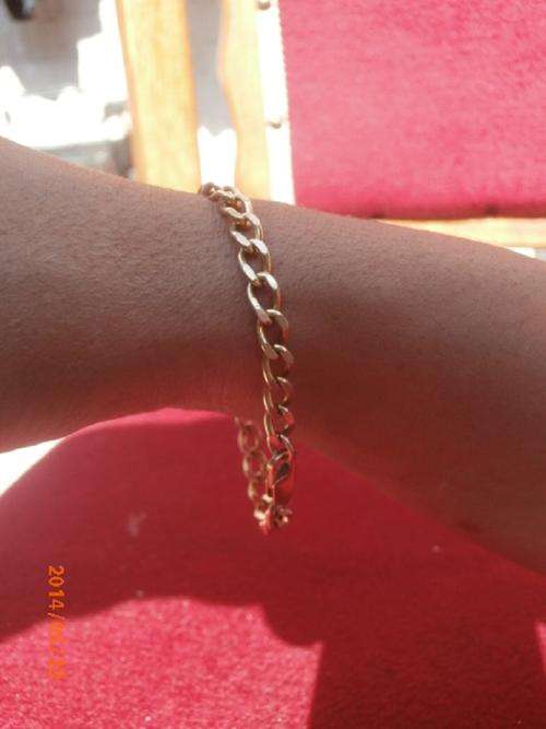 STUNNING 9 CARAT(8.97GRAMS) GOLD BRACELET