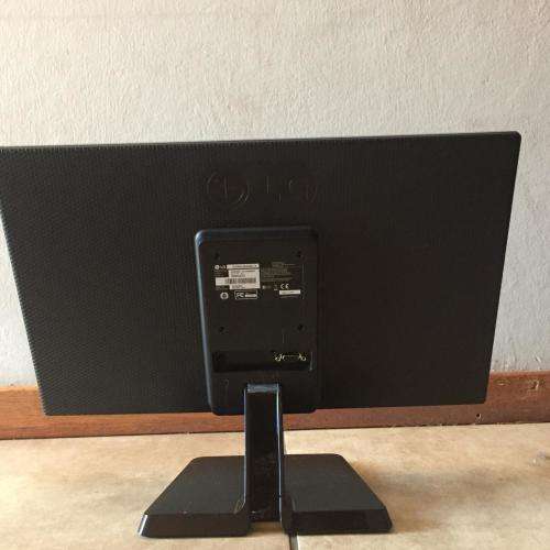 LG LED Monitor 20EN33 49cm[20]