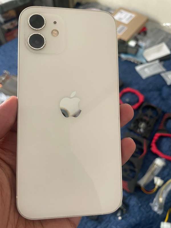 iPhone 12 Smartphone