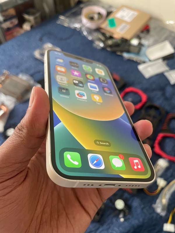 iPhone 12 Smartphone