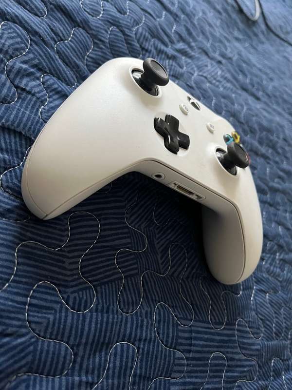 XBOX CONTROLLER
