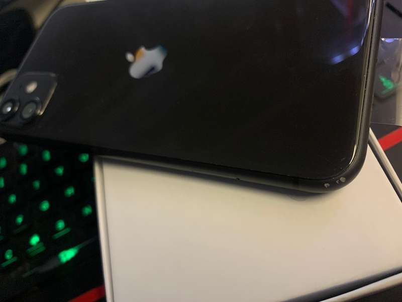 iPhone 11  ABSOLUTELY STUNNING!!!