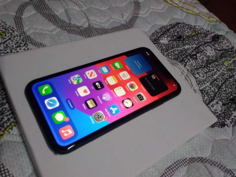 iPhone  11 BARGAIN!!!