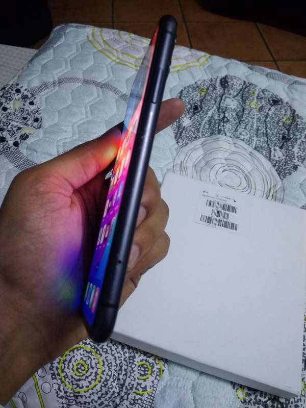 iPhone 11  ABSOLUTELY STUNNING