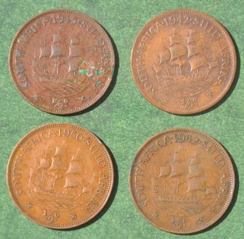 R1 Auction!!! - Union of South Africa  HALF PENNY COLLECTION  1942 (2x) 1945 1950 YOUR BID FOR ALL
