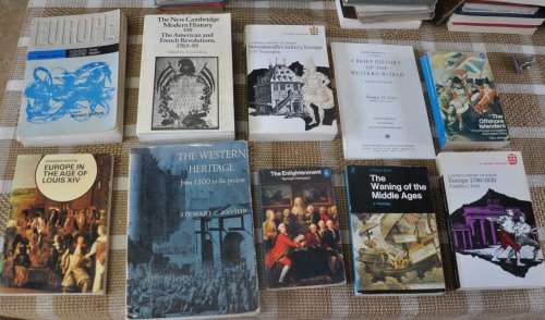 NICE JOB LOT OF COLLECTIBLE NON-FICTION BOOKS ON HISTORY MAINLY ON EUROPE view photo and read text