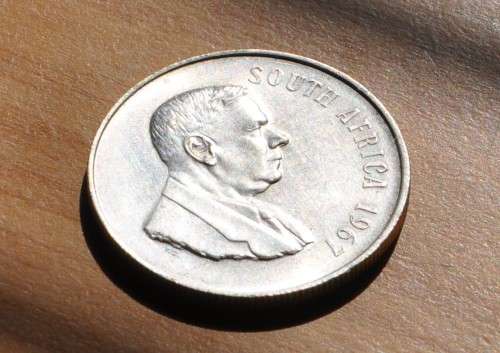 1 Rand 1967 E ***UNC (bagmarks)*** - lucrative investment