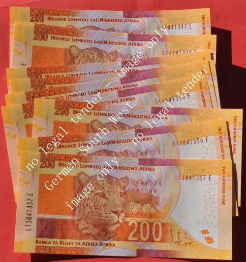 R200 2019 prefix LT, Var, L Kganyago, 1st issue ***UNC*** in sequence, choose how many you want