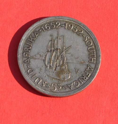 5 Shillings 1952 Crown - lucrative South African numimatic collectible & save silver investment