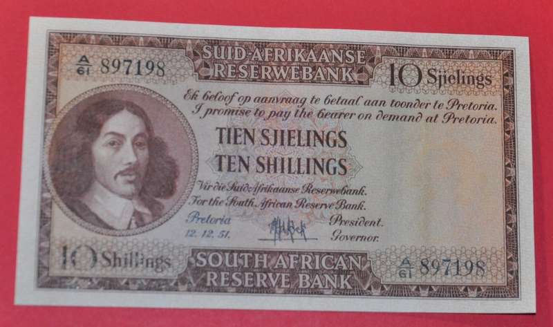 10 Shillings 1951, prefix A/61, A/E, MH de Kock, 3rd issue ***EF+***
