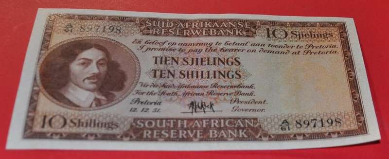 10 Shillings 1951, prefix A/61, A/E, MH de Kock, 3rd issue ***EF+***