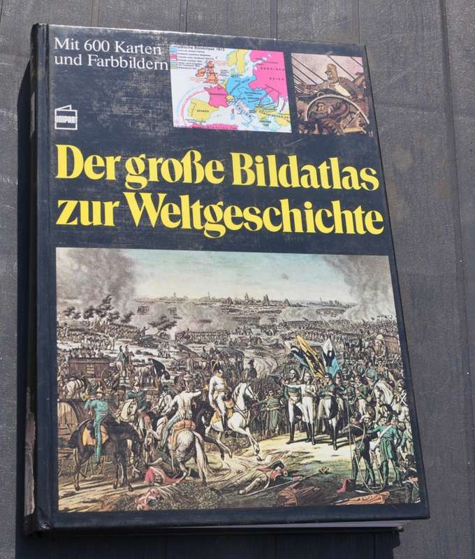 HUGE ILLUSTRATED ATLAS ON WORLD HISTORY, text in German