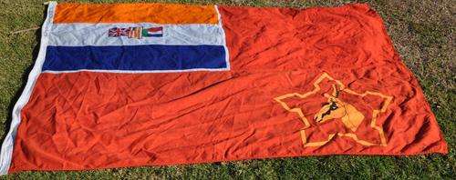 Original SOUTH AFRICAN ARMY POLE FLAG oranje-blanje-blou - in top condition!