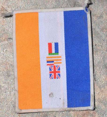 VINTAGE SOUTH AFRICAN FLAG PATCH ORANJE-BLANJE-BLOU dirty & slightly torn (right bottom)
