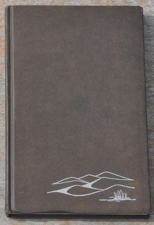 VLUG IN DIE NAMIB deur Henno Martin - brilliant Africana collectible in very fine condition