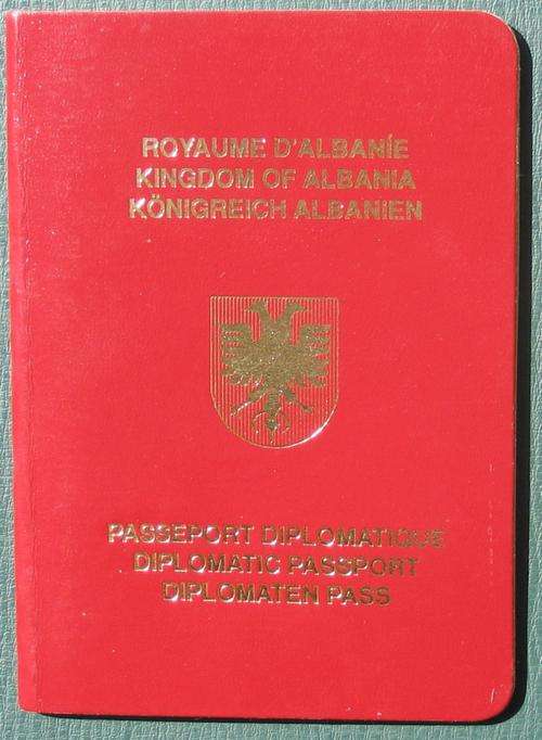 DIPLOMATIC PASSPORT Kingdom of Albania - unused - camouflage? - secret service?