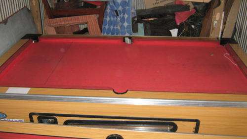 R2 Coin opperated pool tables