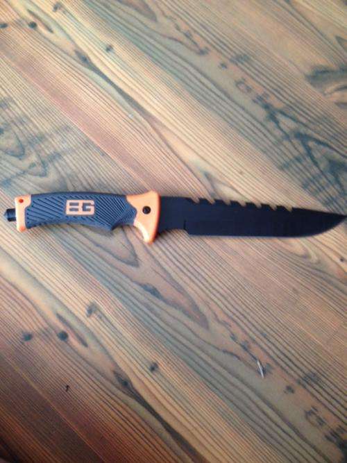 Bear Grylls Hunting Knife With Sheath