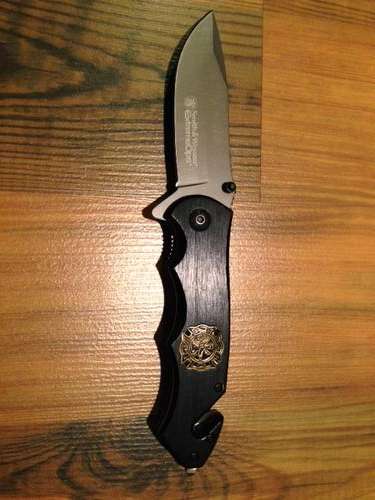 Smith & Wesson U.S.Fire Dept. Ops Issue with Box Cutter