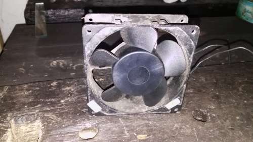 220v Fan 12cm x 12cm