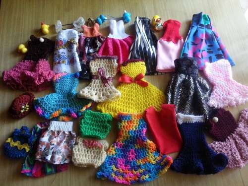 Barbie Clothes Set of 22 + Free Gift