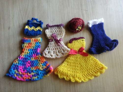 Barbie Clothes Set of 22 + Free Gift