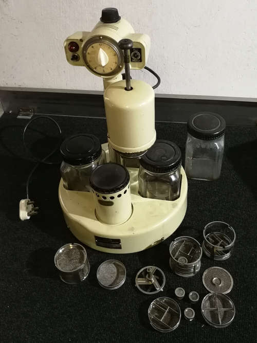 Elna clock and watch parts cleaning machine