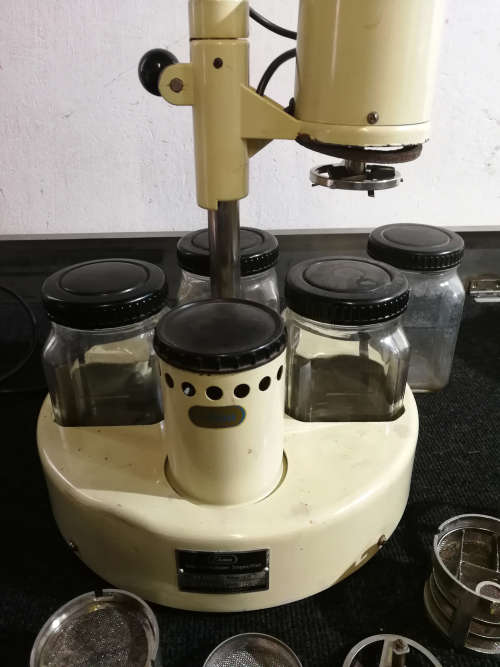 Elna clock and watch parts cleaning machine