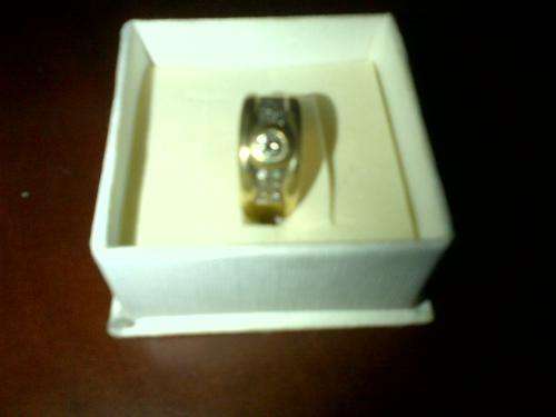 ladies 9ct gold and diamond dress ring