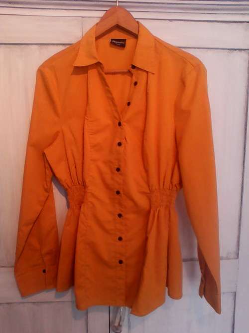 PRETTY MUSTARD BUTTON DOWN SHIRT (SIZE 16/40 'MASSUMI')